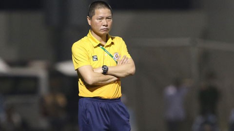 HLV Chu Đình Nghiêm tỏ ra tiếc nuối sau trận đấu