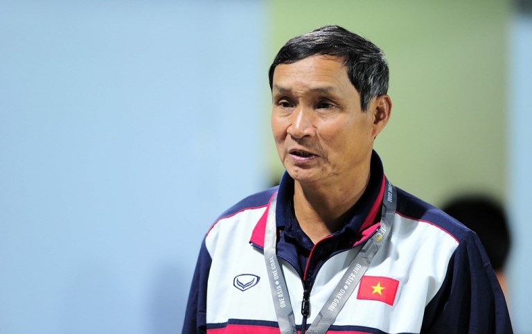 HLV Mai Đức Chung - Người cha già dẫn dắt đội tuyển nữ Việt Nam