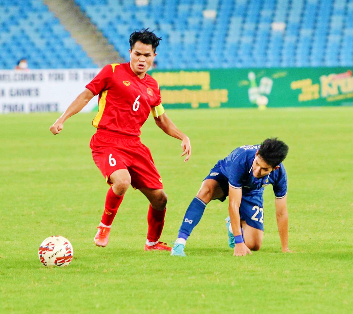 Cầu thủ Dụng Quang Nho - trưởng thành từ sự cố gắng