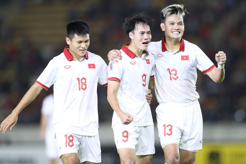 Sự nghiệp tỏa sáng rực rỡ của cầu thủ Hồ Tấn Tài – Viên ngọc sáng của đội tuyển quốc gia VN