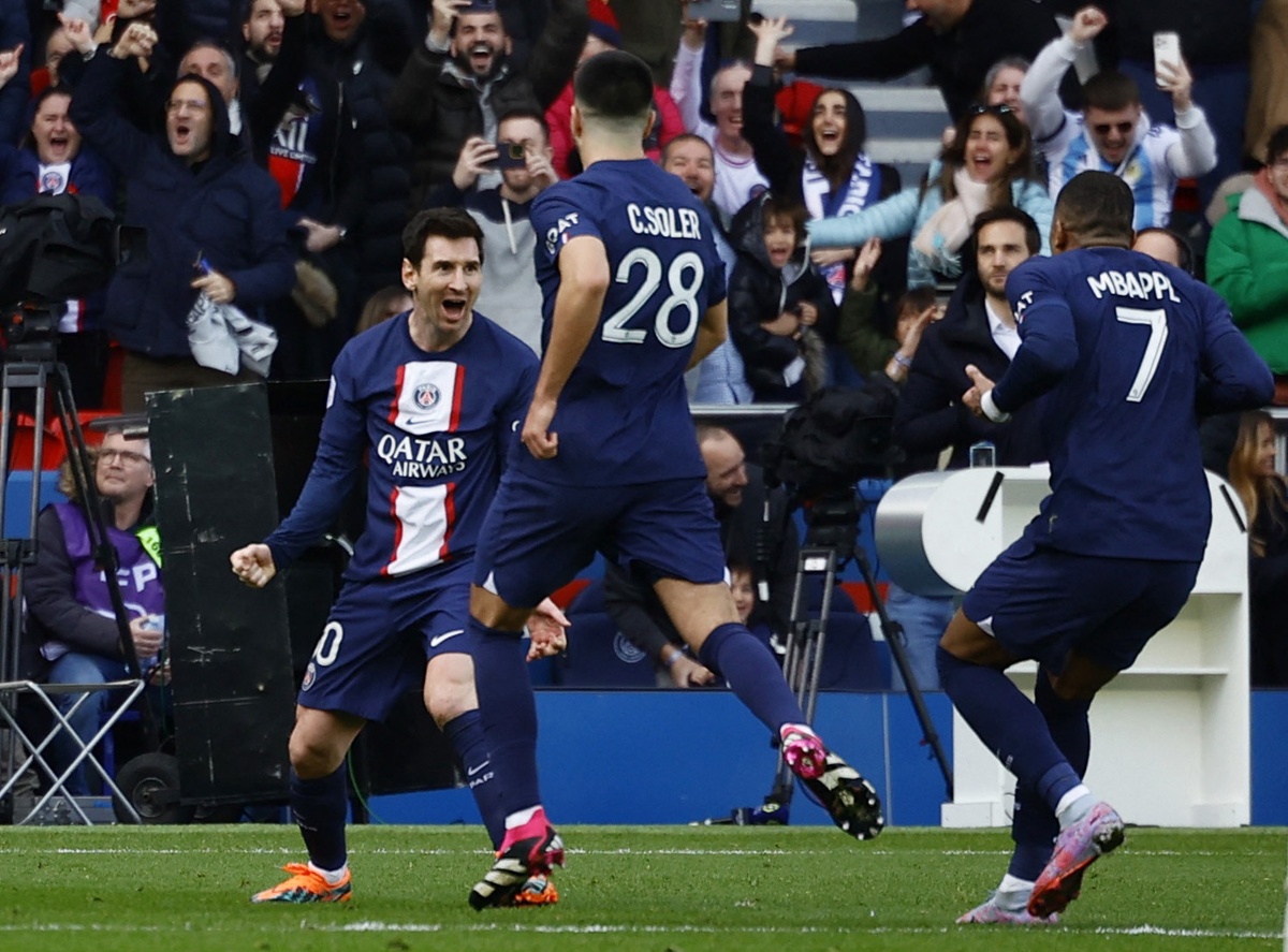 PSG gặp nhiều khó khăn trước Lille dù được chơi trên sân nhà