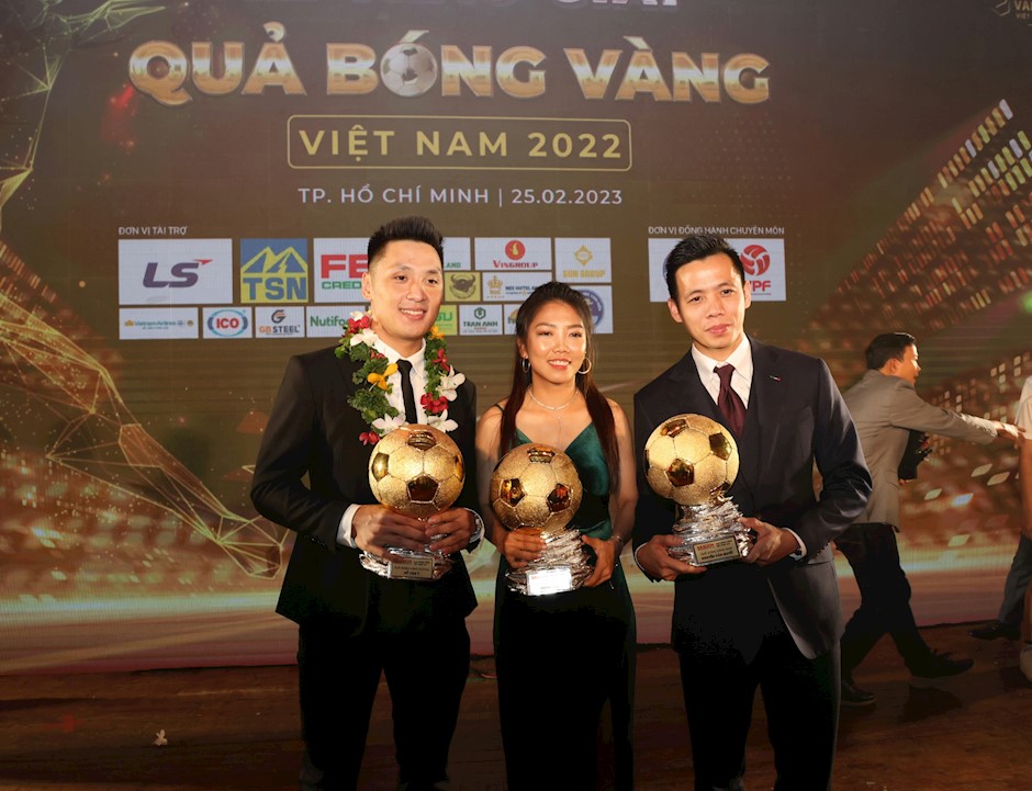 Nguyễn Văn Quyết gây ra nhiều tranh cãi khi nhận được danh hiệu Quả bóng vàng Việt Nam 2022