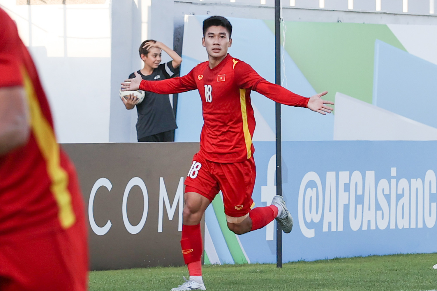 Cầu thủ Nhâm Mạnh Dũng U23 Việt Nam và đồng đội xứng đáng với chức vô địch