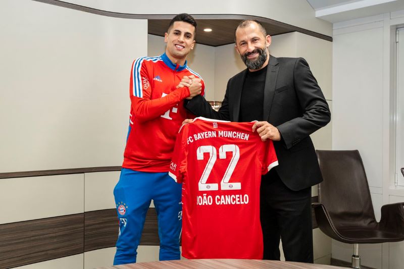 Joao Cancelo được Man City cho Bayern mượn