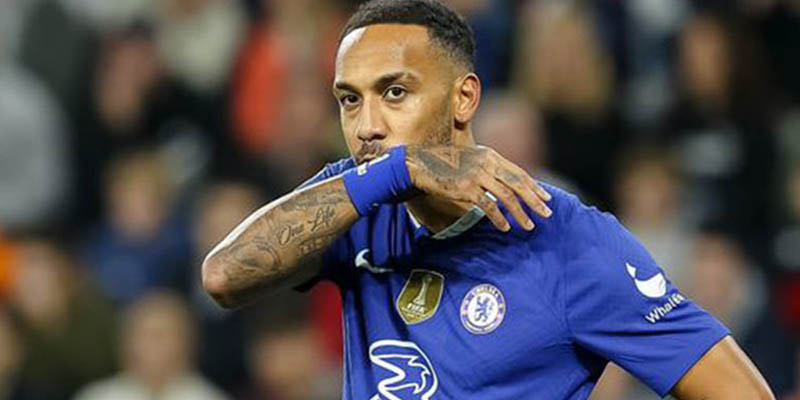 Chelsea sẽ chấm dứt hợp đồng với tiền đạo Gabon
