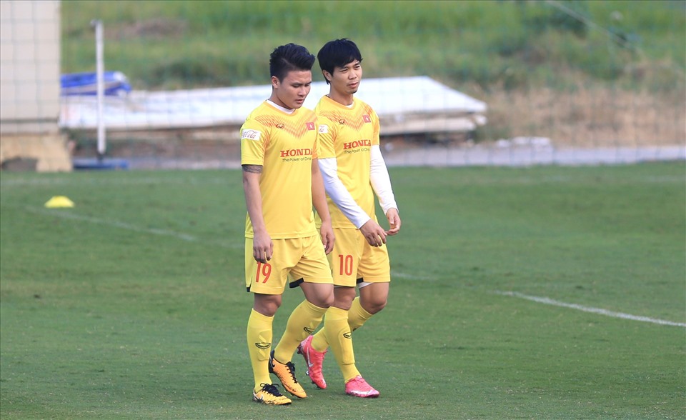 Các cầu thủ Việt Nam cần xem xét kỹ việc xuất ngoại