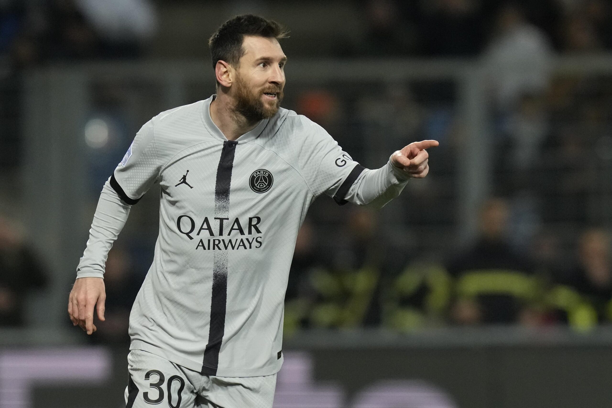 Messi có pha kiến tạo thứ 300 sau đường chọc khe cho Mbappe trong trận Brest vs PSG
