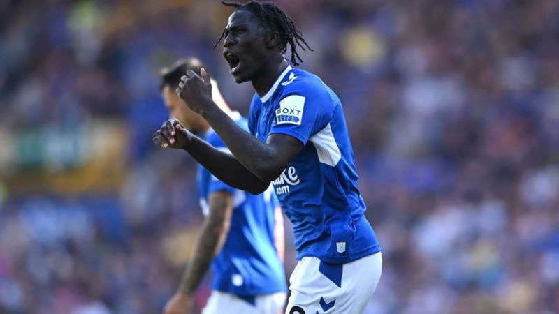 Onana gây ấn tượng dù vừa mới chỉ gia nhập Everton vào mùa hè 2022