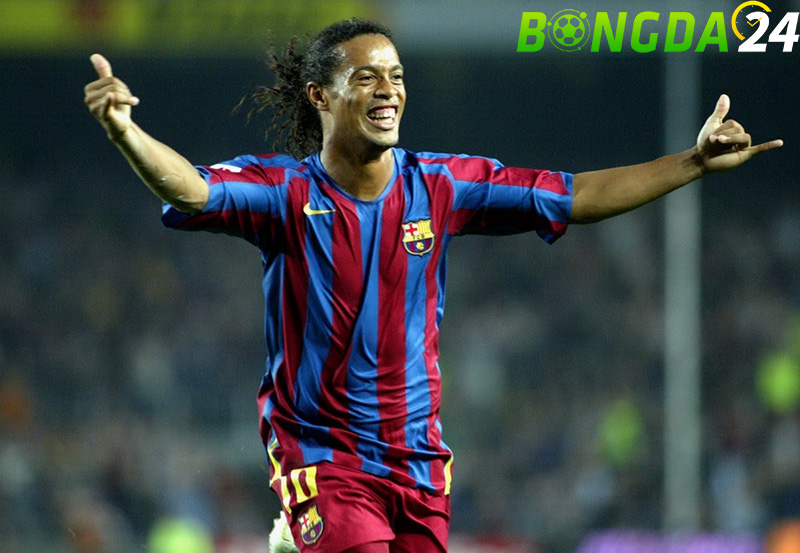 Ronaldinho là ảo thuật gia trên sân cỏ